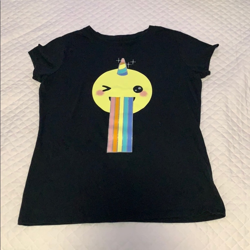 Black girls tee, emoji in front